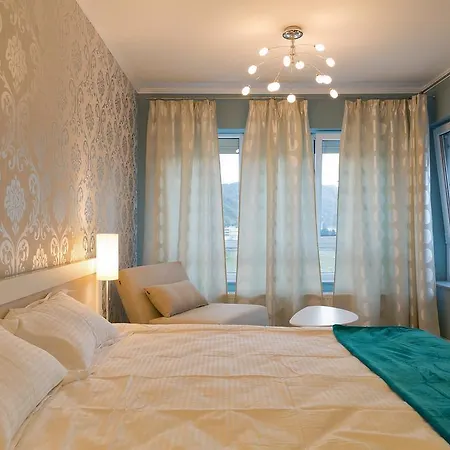 Ada Luxury Studio B20 Апартаменти Брашов